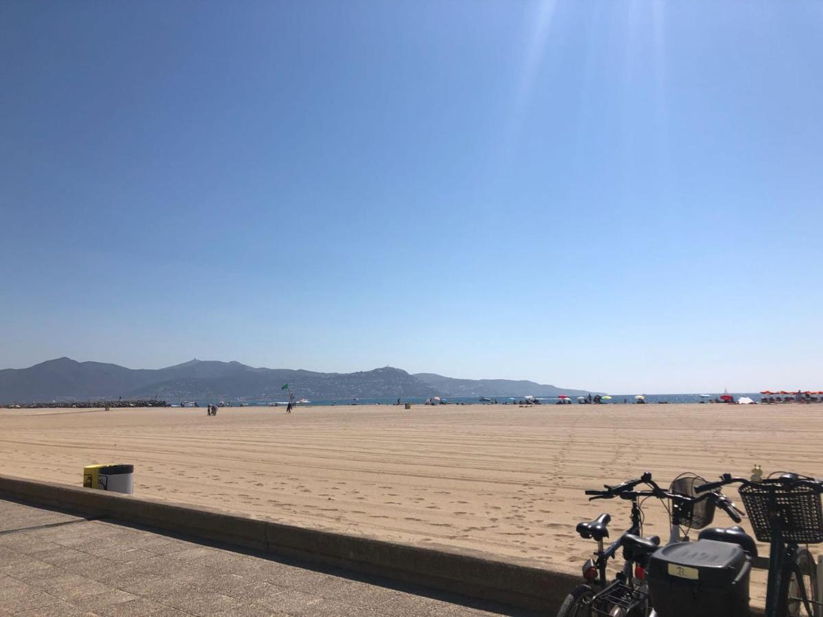 Vista Bahia 23 Empuriabrava Apartment Екстериор снимка